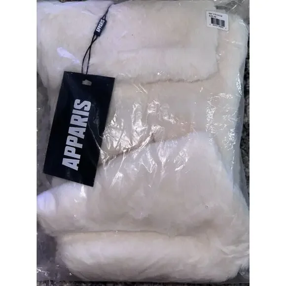 APPARIS Ivory Bambi White Faux Fur Neck Scarf NWT ☆ MSRP 92.00 - Picture 3 of 5